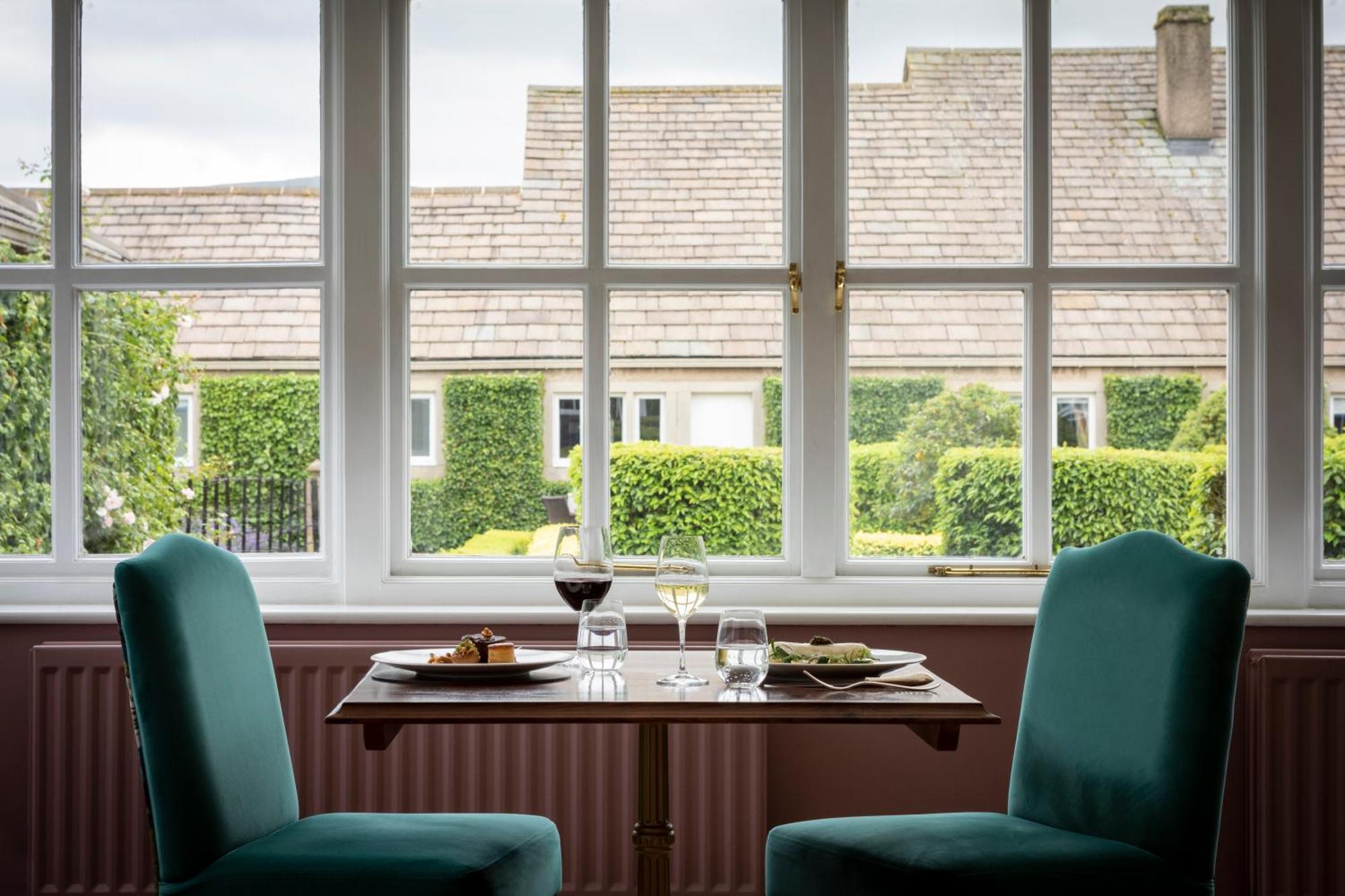 The Devonshire Arms Hotel At Bolton Abbey Extérieur photo