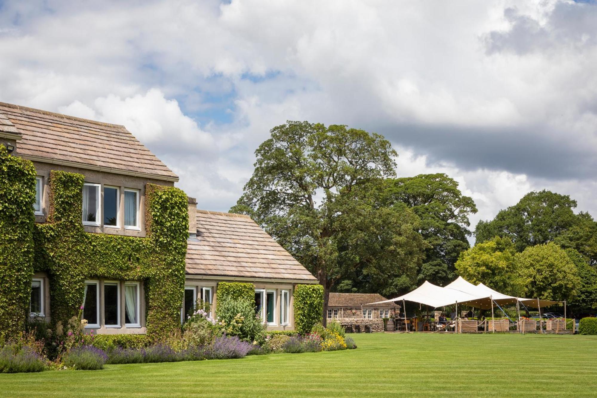 The Devonshire Arms Hotel At Bolton Abbey Extérieur photo