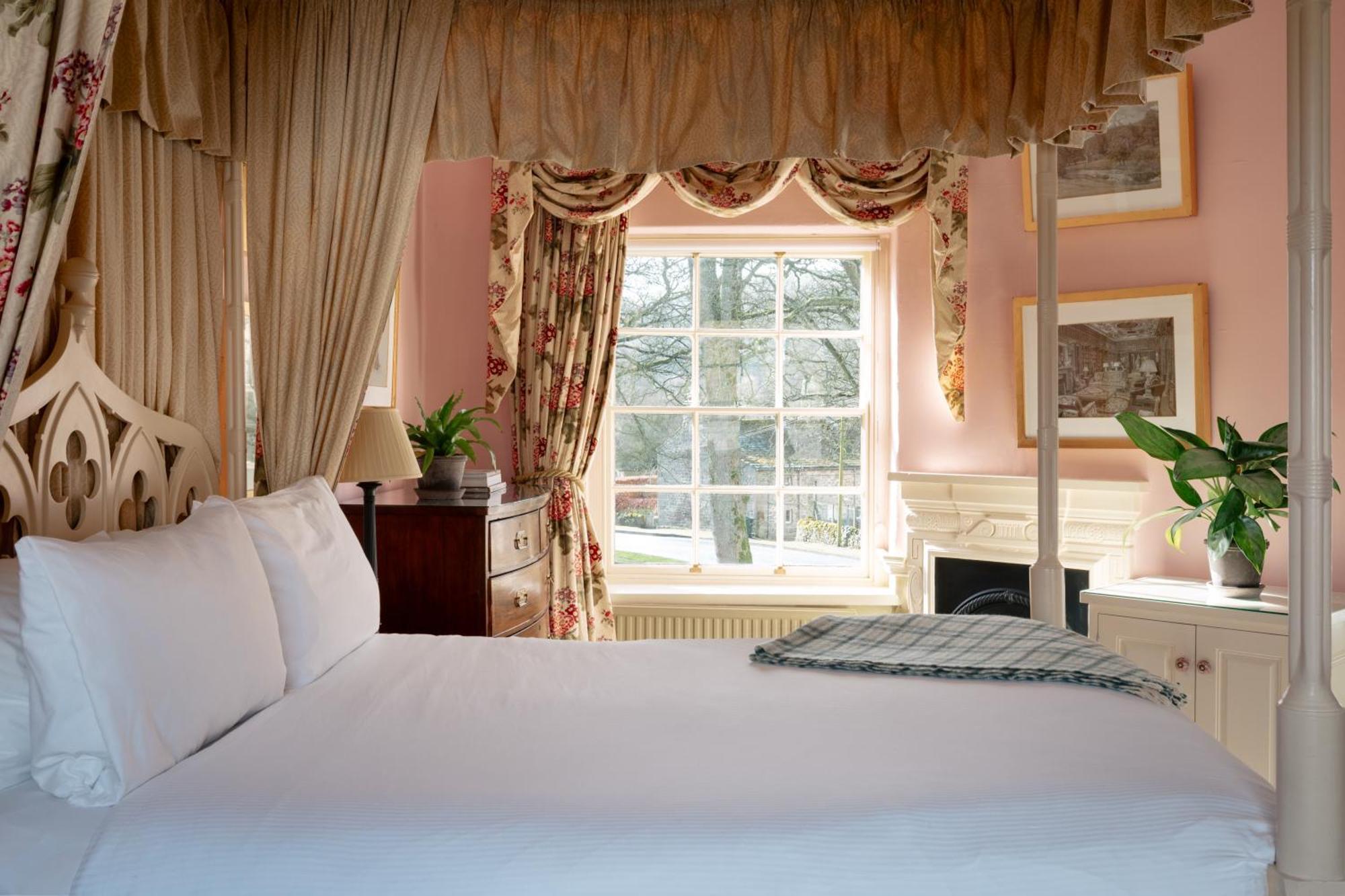 The Devonshire Arms Hotel At Bolton Abbey Extérieur photo